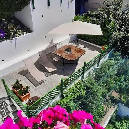 Your Lovely Nest In Como