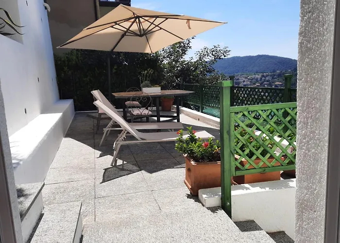 別荘 Your Lovely Nest In