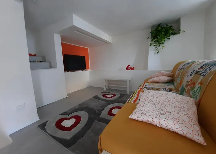 Your Lovely Nest In Сasa de vacaciones Como