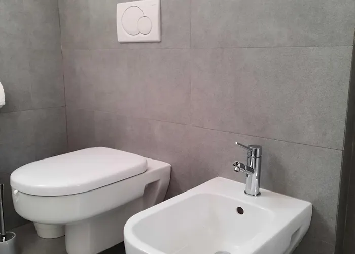 別荘 Your Lovely Nest In コモ